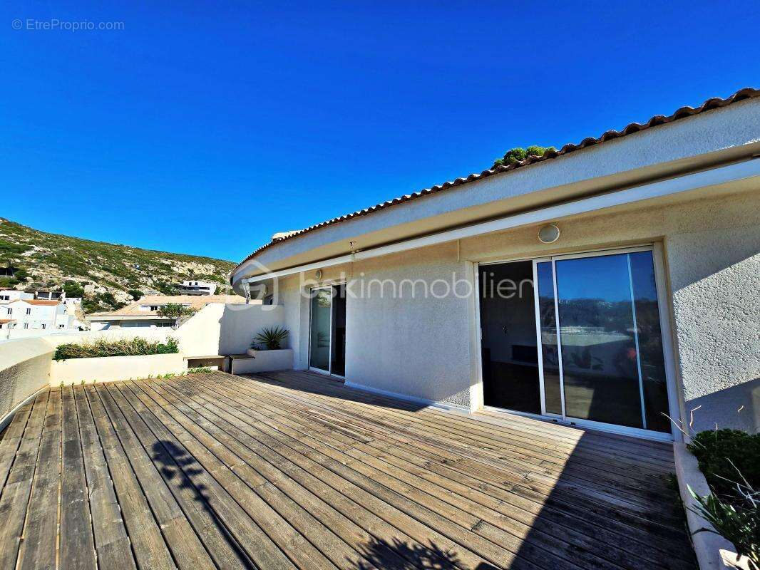 Appartement à CARRY-LE-ROUET