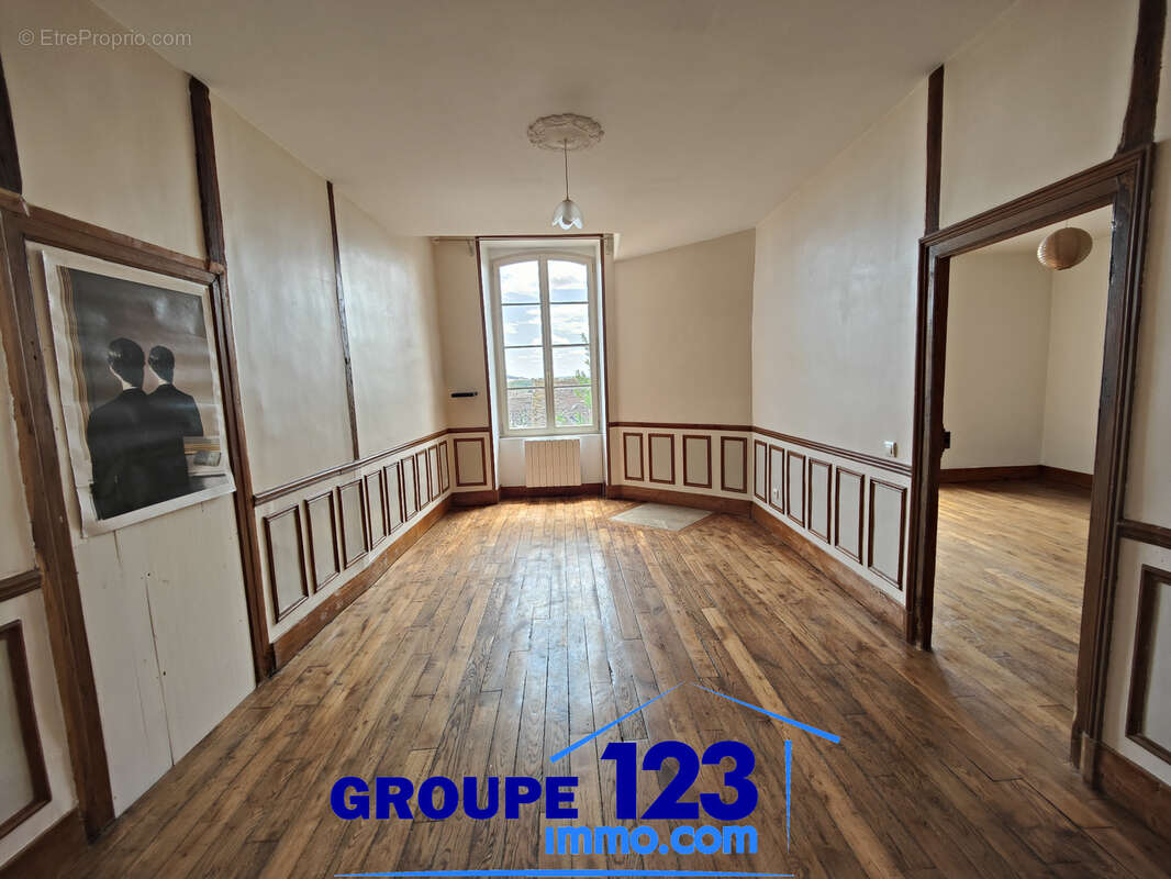 Appartement à JOIGNY
