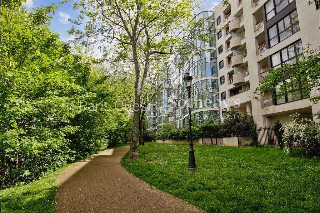 Appartement à LEVALLOIS-PERRET