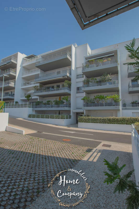 Royan centre - appartement avec terrasse au calme - photo 13