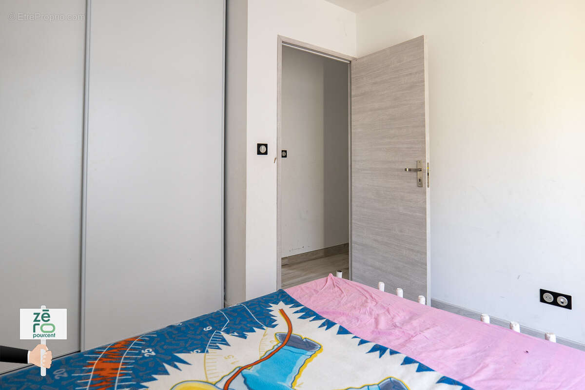 Maison à CHAMPAGNE-LES-MARAIS