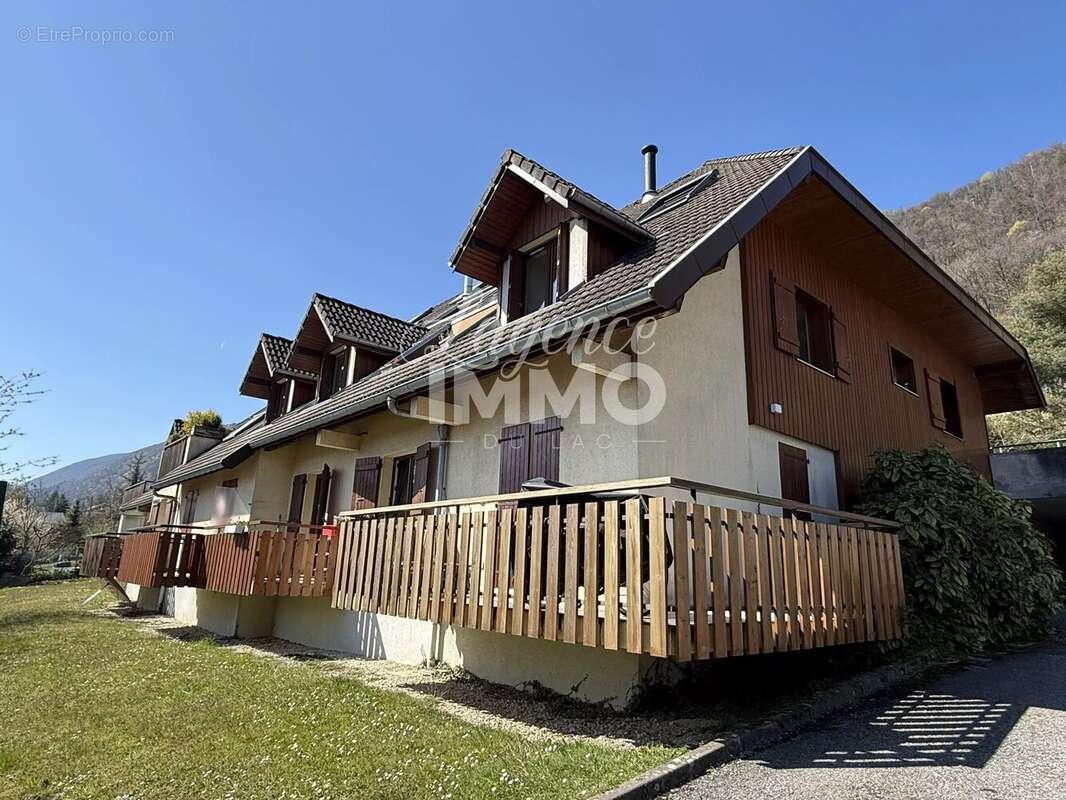 Appartement à SEVRIER