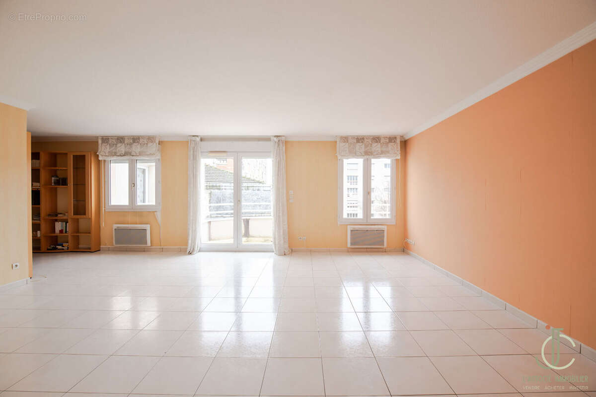 NANCY Thermal Cité Judiciaire - appartement 121m2 avec balcon et Parking ! - photo 3