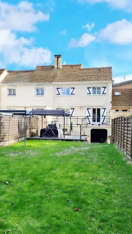 Maison à ETAMPES