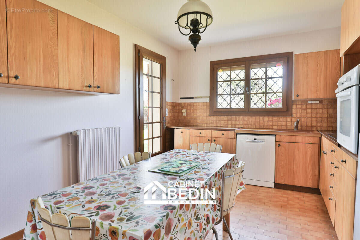 Maison à ARES