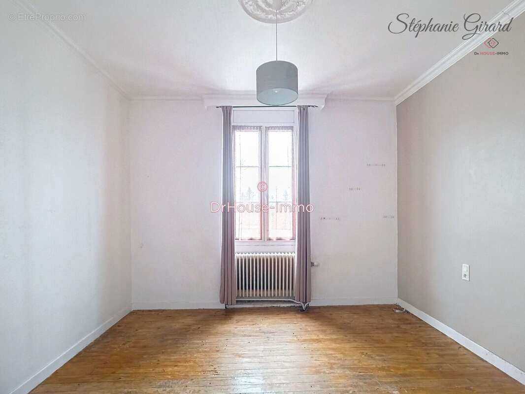 Maison à NEUVILLE-AUX-BOIS