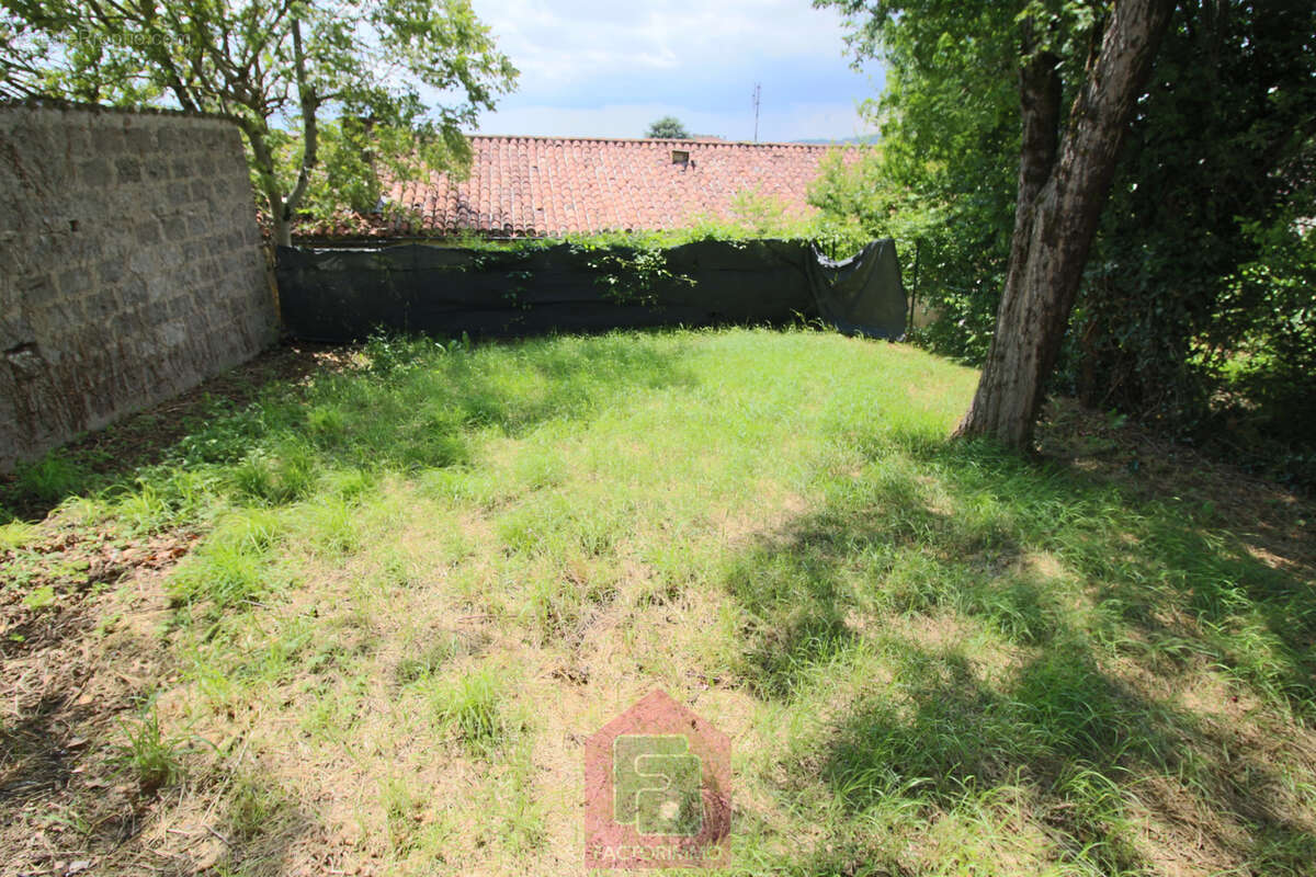 Appartement à PUY-L'EVEQUE