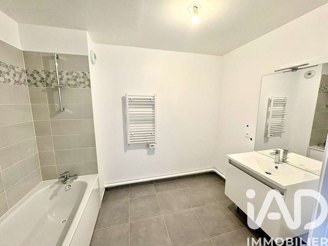 Photo 9 - Appartement à VILLENEUVE-SAINT-GEORGES