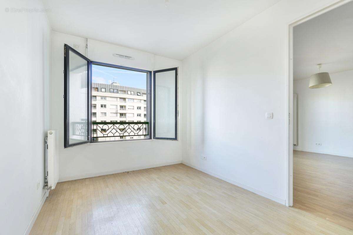 Appartement à SURESNES
