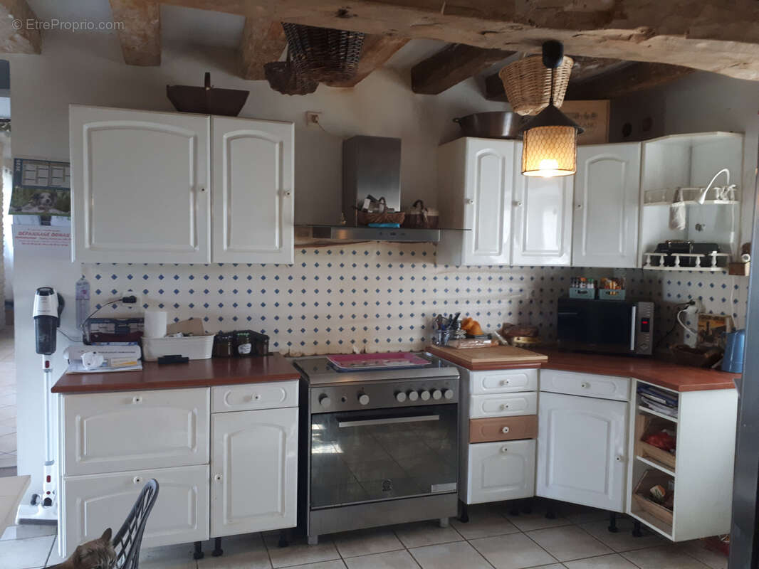 Maison à VAUX-SUR-VIENNE