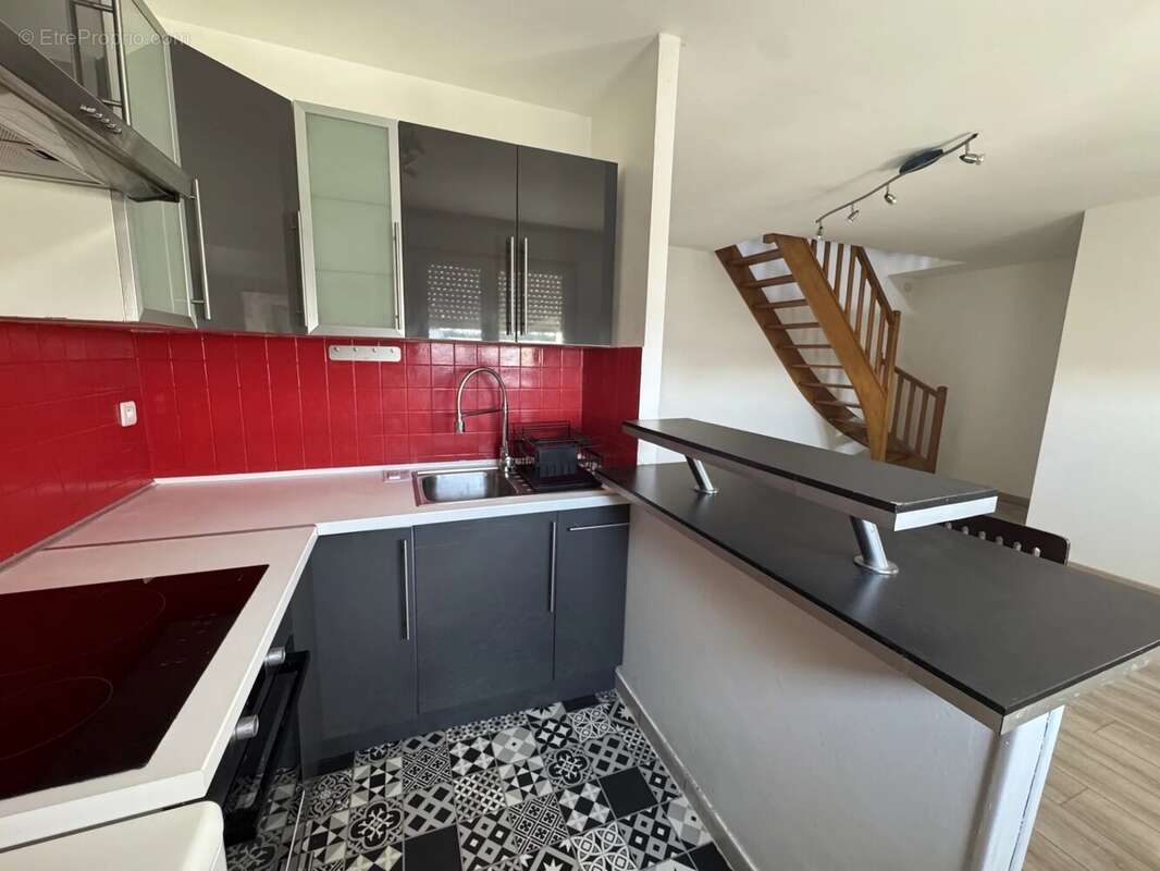 Appartement à LE PLESSIS-TREVISE
