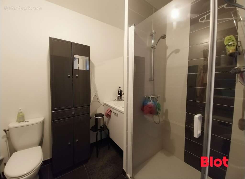 Appartement 45 m² à Saint-Meloir-Des-Ondes  - photo 8