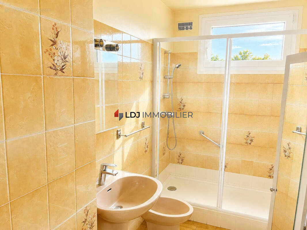 Appartement 62 m² à Amelie-Les-Bains-Palalda  - photo 5
