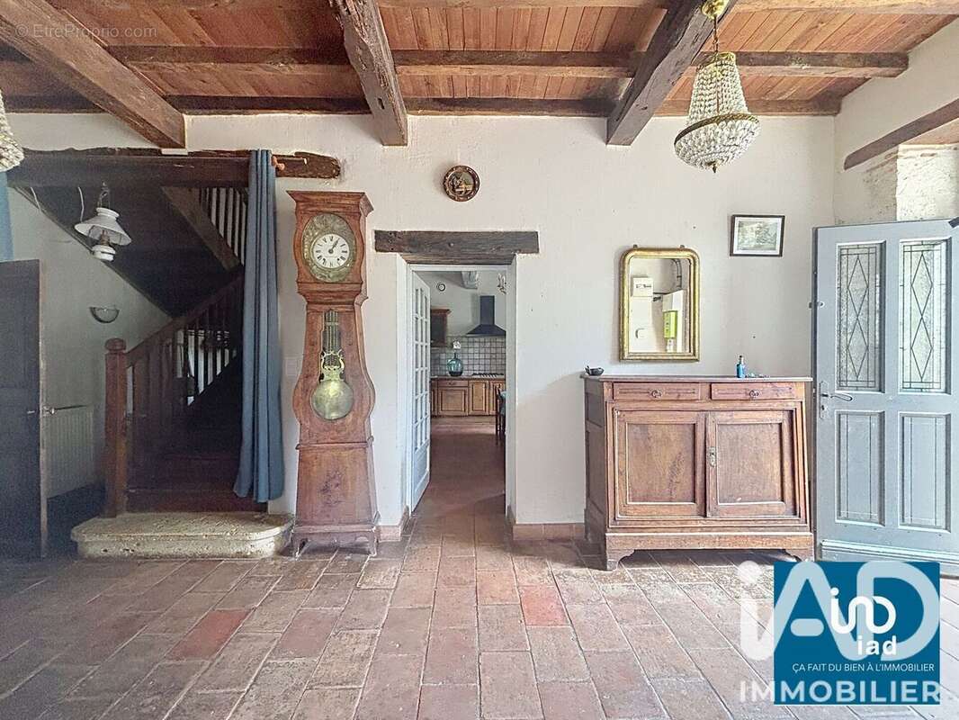 Maison 288 m² à Fleurance  - photo 6