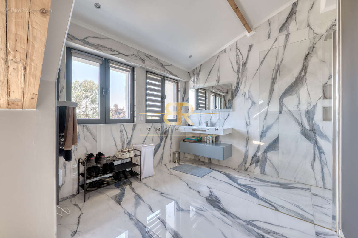 Maison à JOINVILLE-LE-PONT