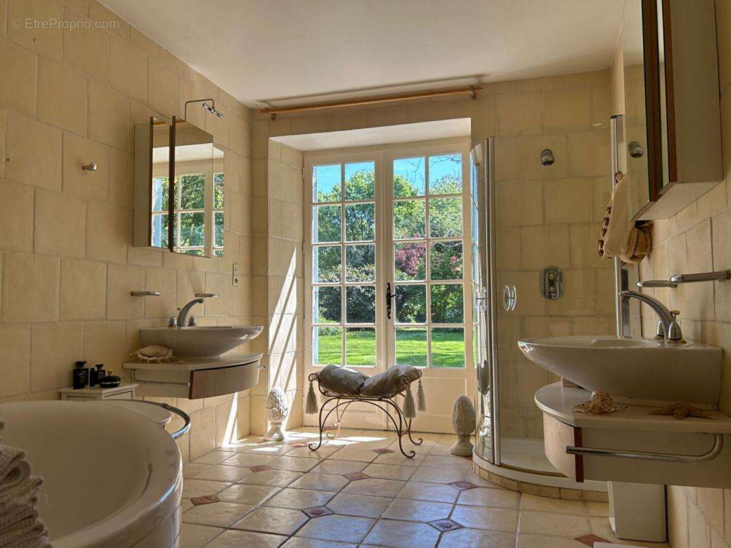 Maison à BOUERE