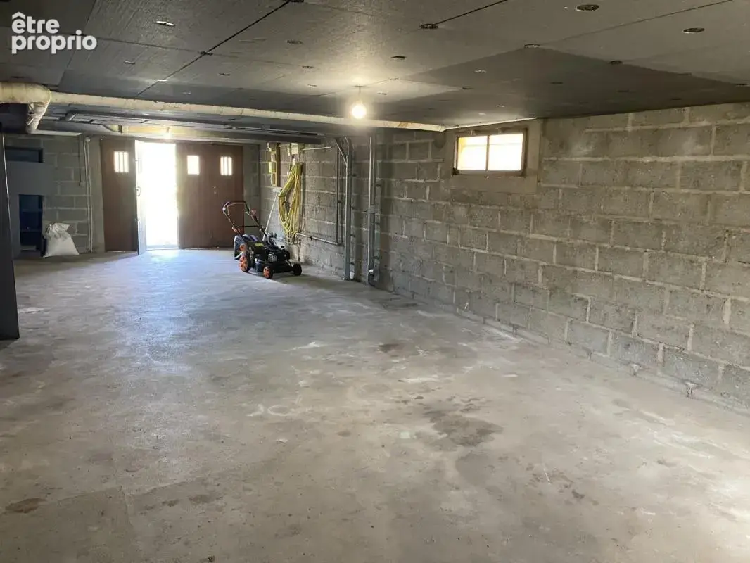 Maison familiale au calme avec potentiel à développer - photo 16