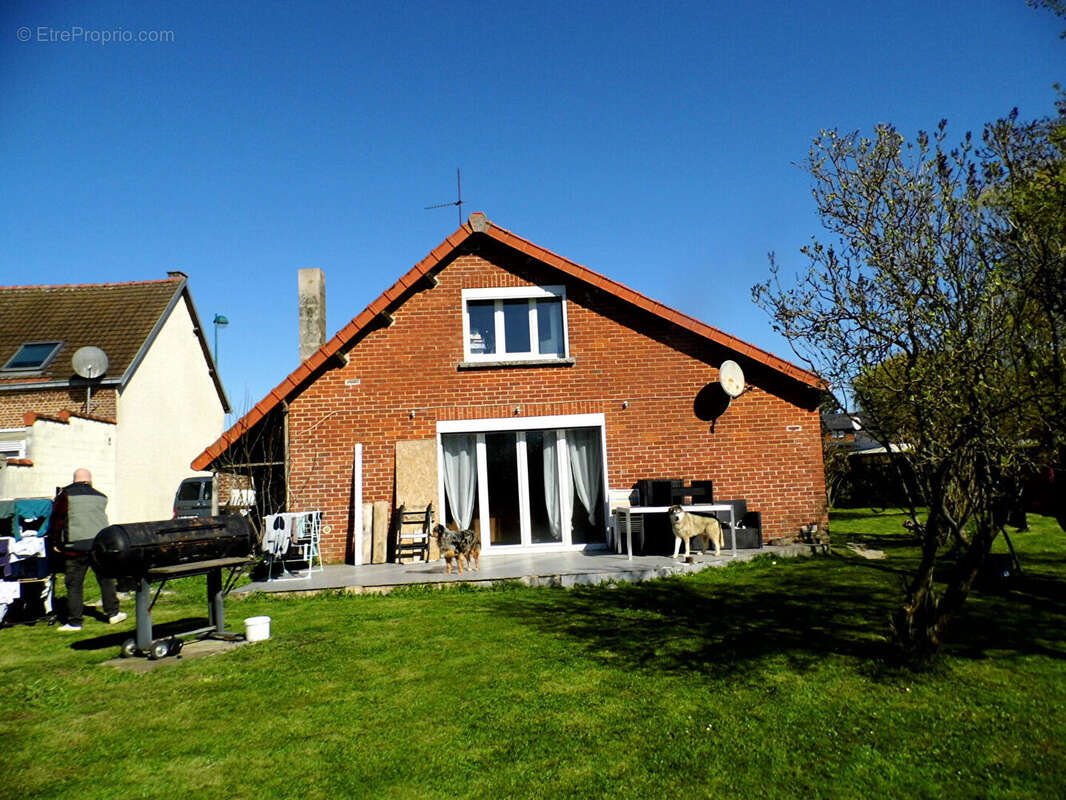 Maison à VAUX-ANDIGNY