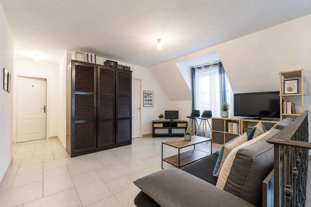 Maison à CORMERAY
