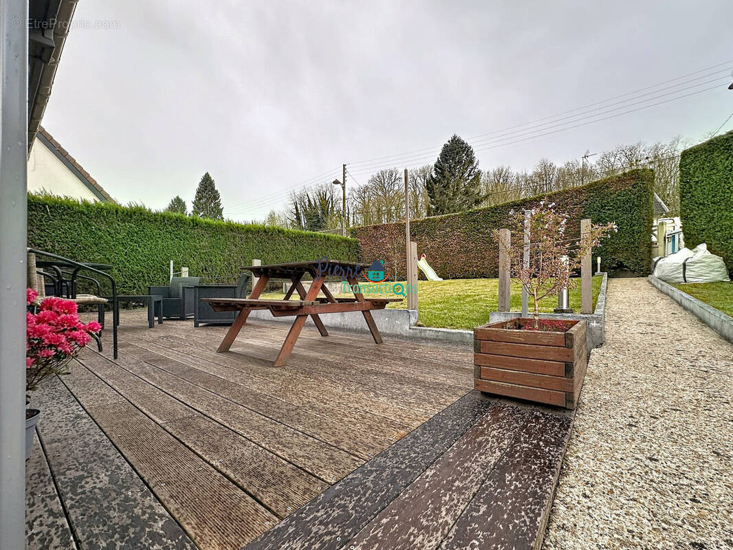 Maison à GRUCHET-LE-VALASSE