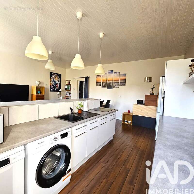 Photo 6 - Appartement à SAINT-GENEST-LERPT