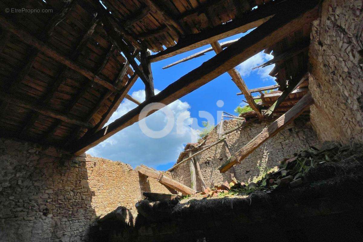 Maison à SAINT-MARTIN-TERRESSUS
