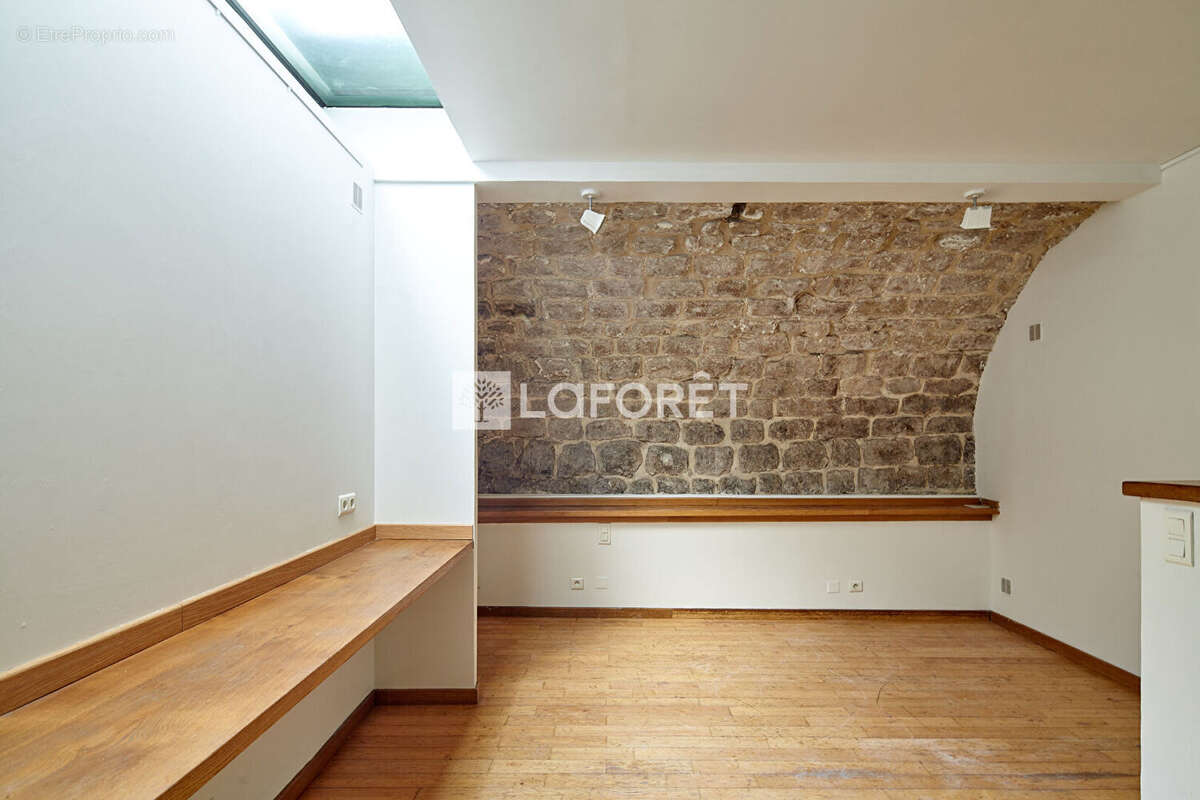 Appartement à PARIS-20E