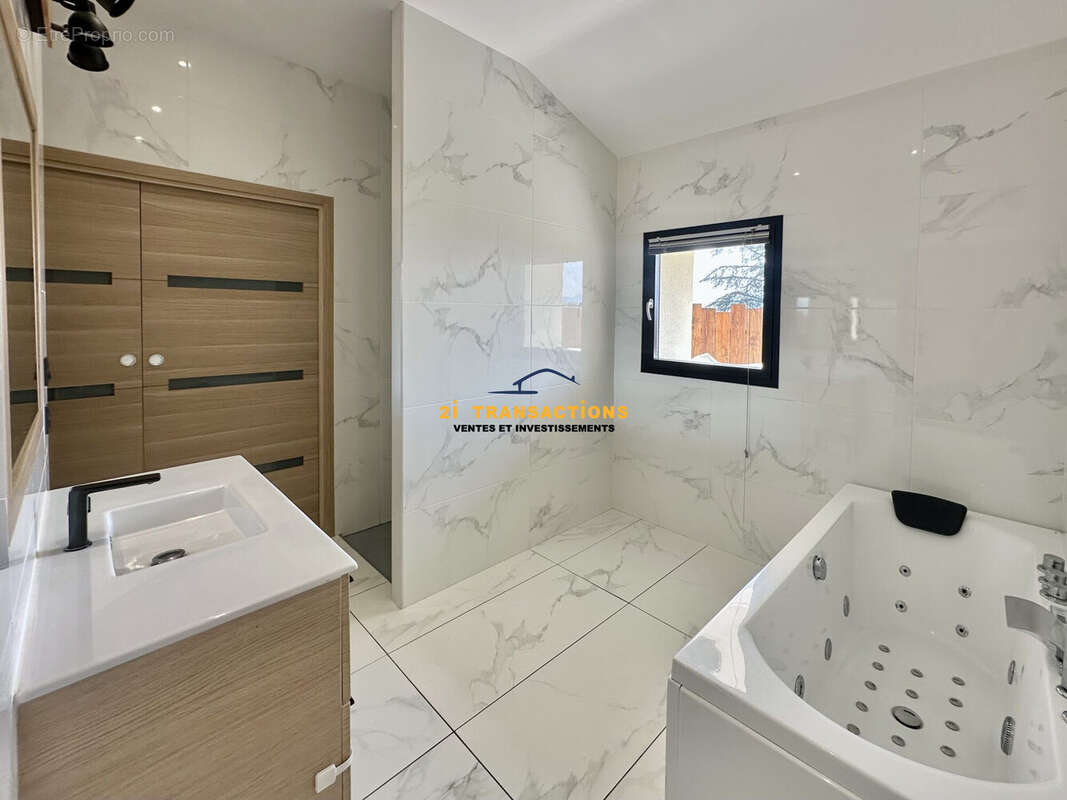 Appartement à SAINT-CHAMOND