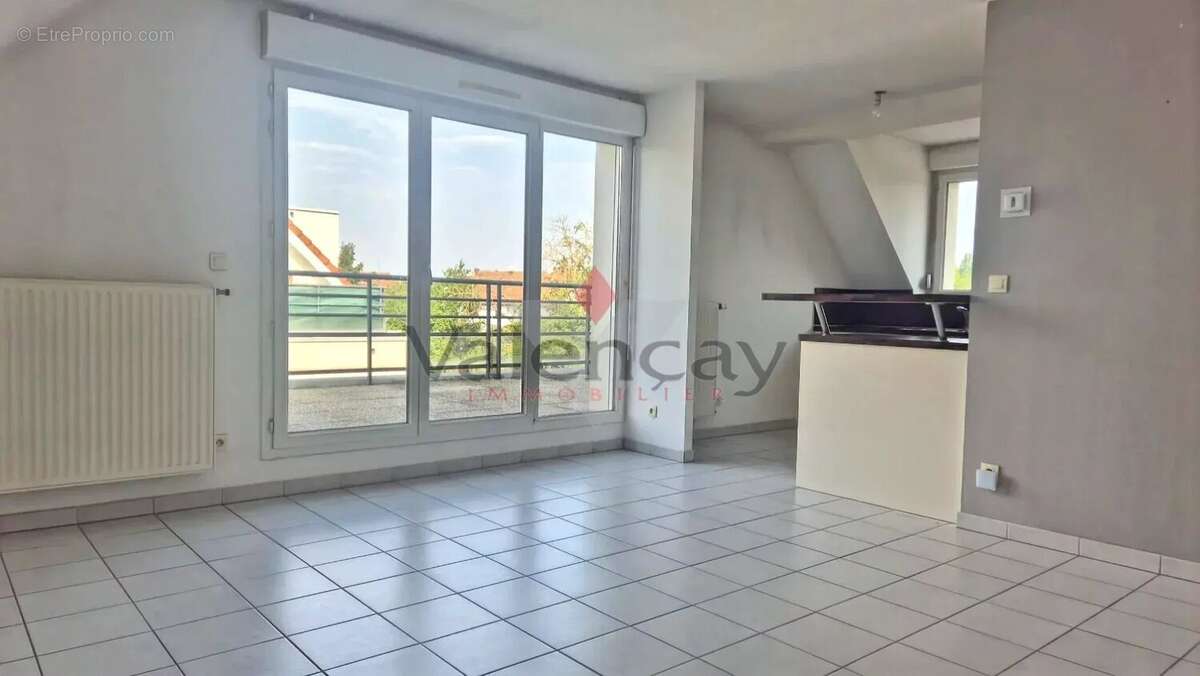 Illzach 2P  lumineux avec terrasse -garage- parking et cave - photo 4