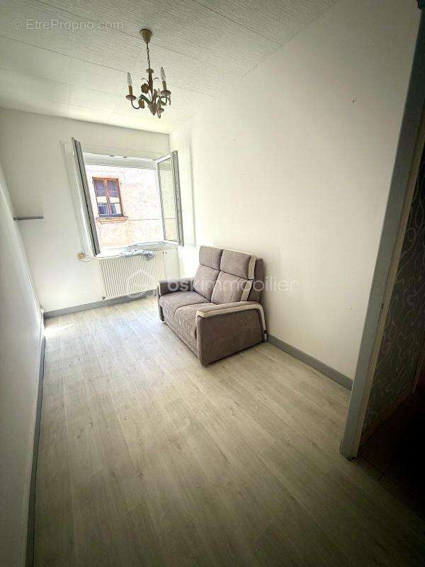 Maison à NOIRETABLE