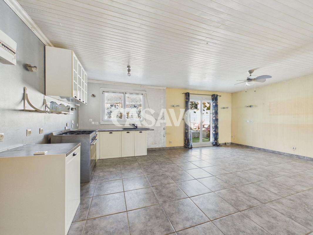 Maison à VILLEFONTAINE