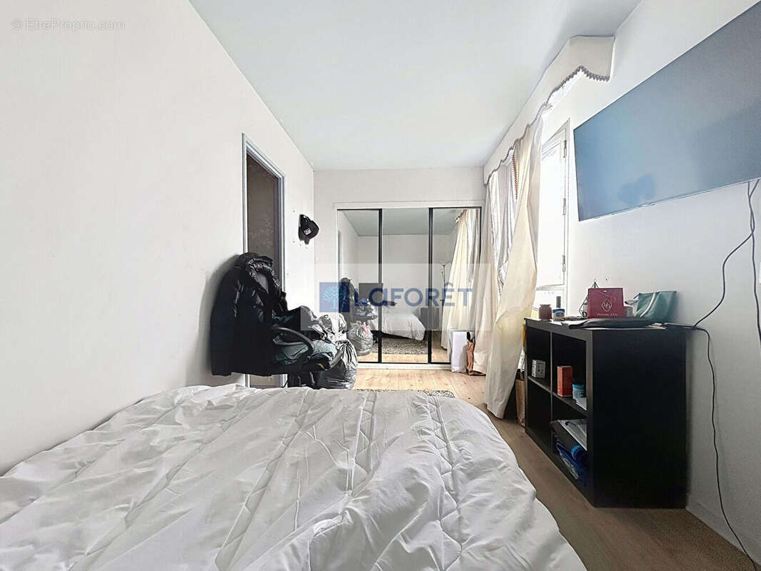 Appartement à SARTROUVILLE