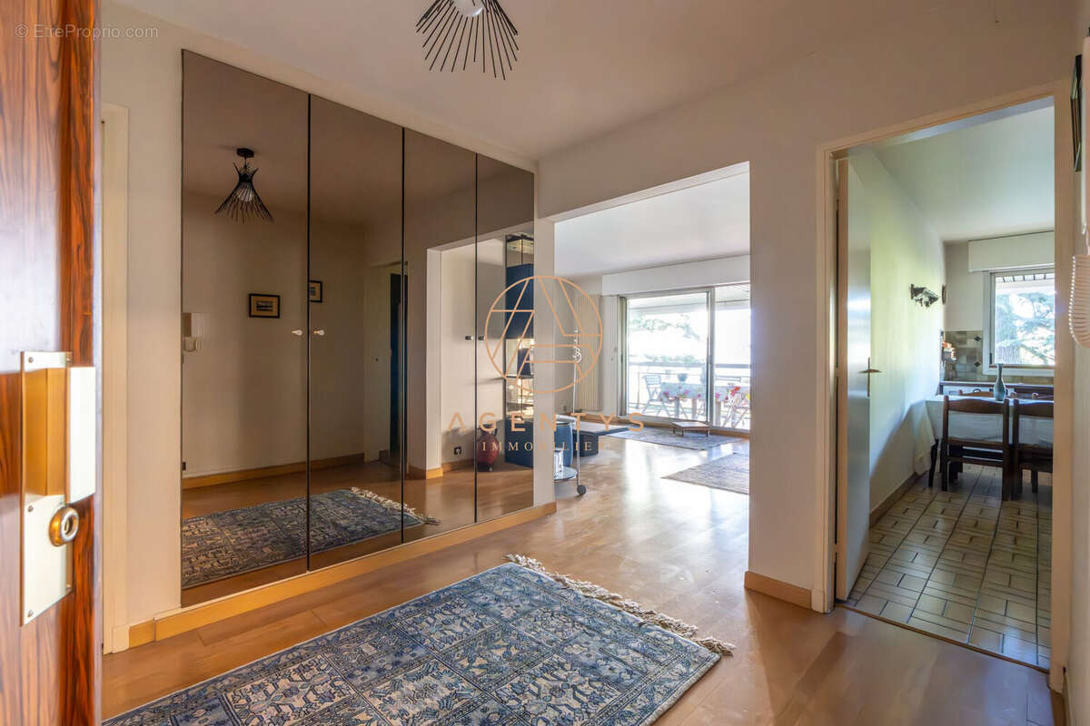 Appartement à BRY-SUR-MARNE