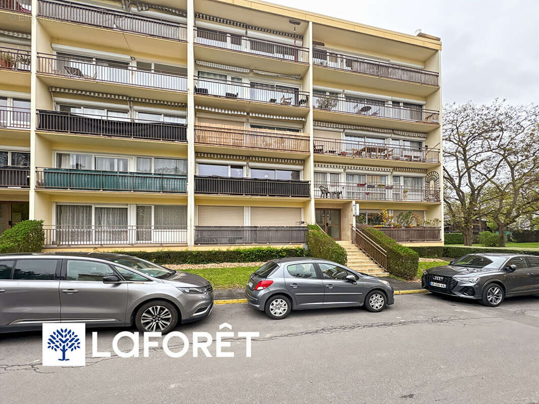 Appartement à SAINT-MICHEL-SUR-ORGE