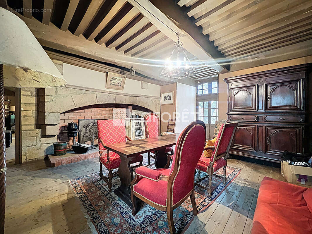 Maison à NANC-LES-SAINT-AMOUR