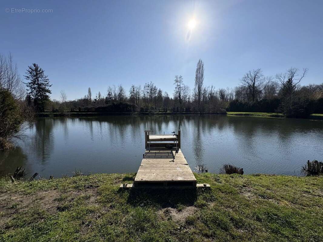 Terrain à MARCILLY-SUR-EURE