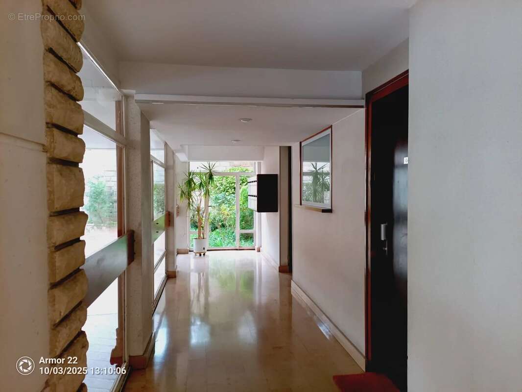 Appartement à CHARENTON-LE-PONT