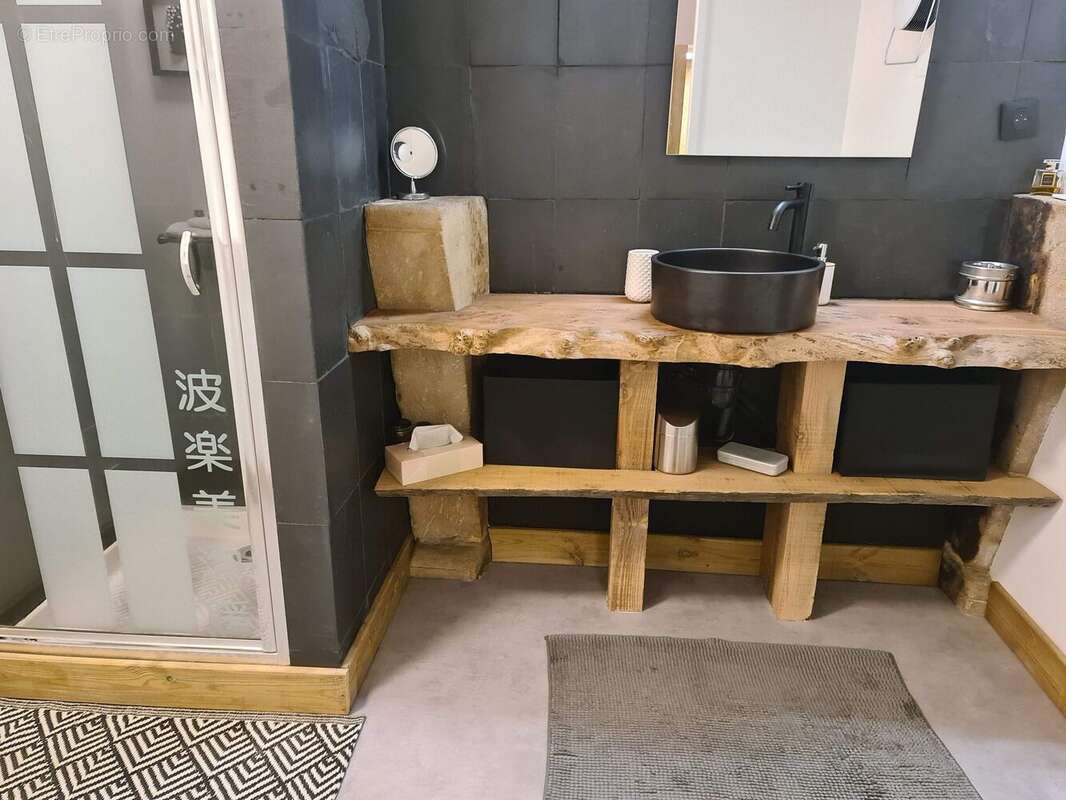 Salle d&#039;Eau/Wc - Maison à LAUZUN