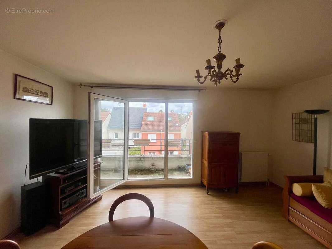 Appartement à GENNEVILLIERS