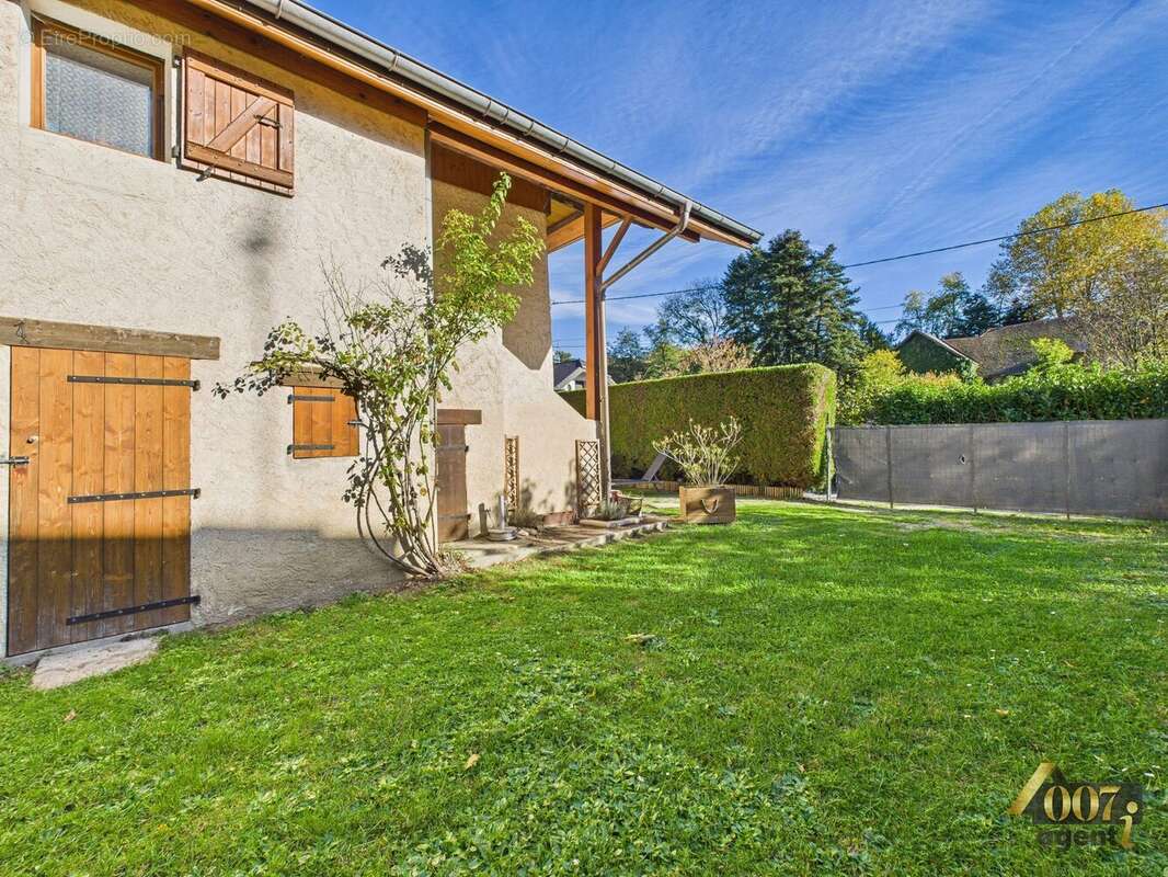 Maison à COISE-SAINT-JEAN-PIED-GAUTHIER