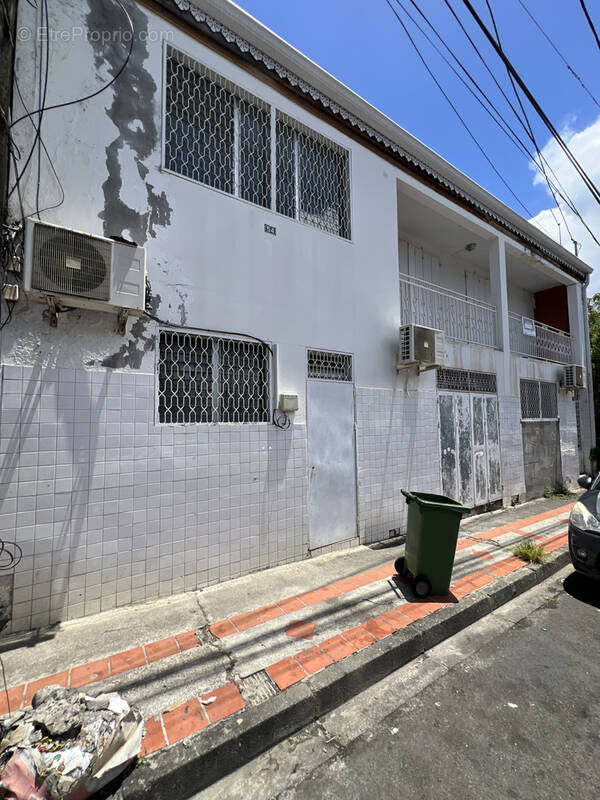 Appartement à BASSE-TERRE