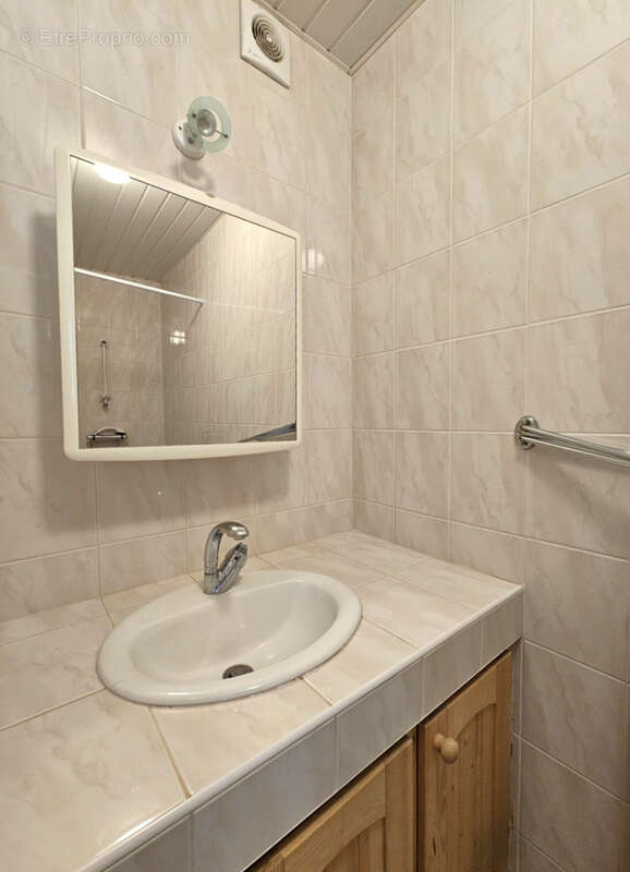 Maison à ONET-LE-CHATEAU