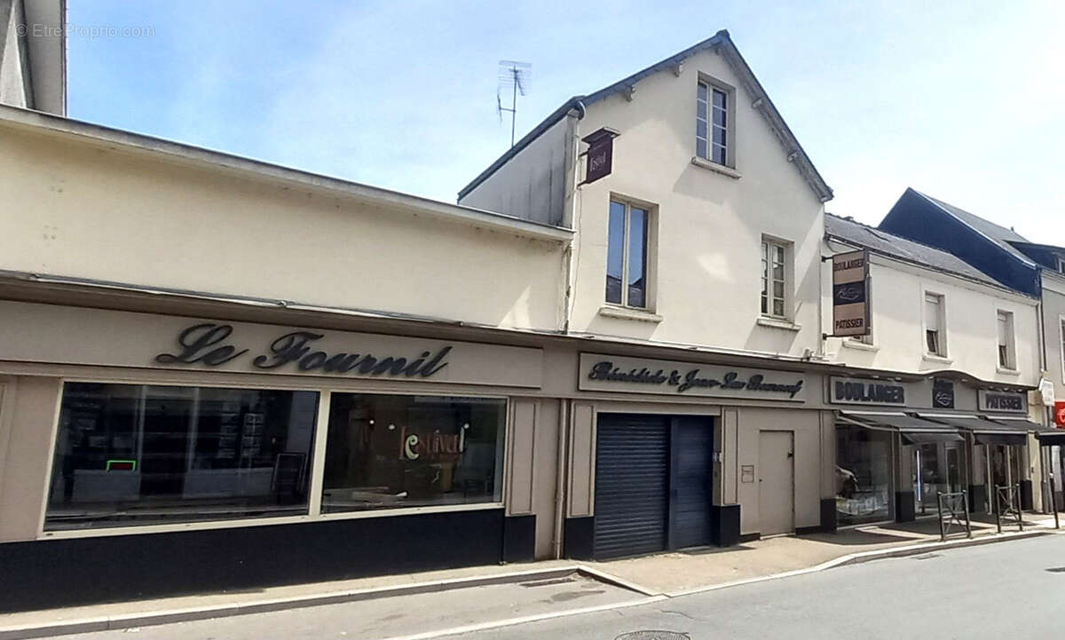 Commerce à CHATEAUNEUF-SUR-SARTHE