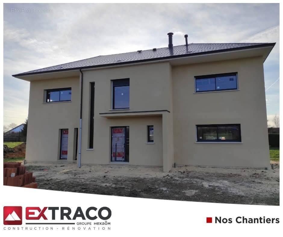 Terrain à GROSROUVRE