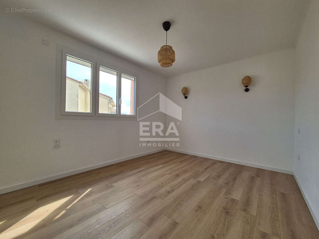 Maison totalement renovée à vendre à Saint Cyprien - Confort moderne - photo 15