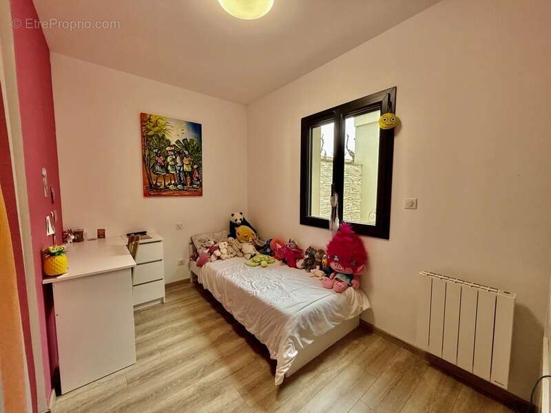 Maison à L'ISLE-SUR-LA-SORGUE