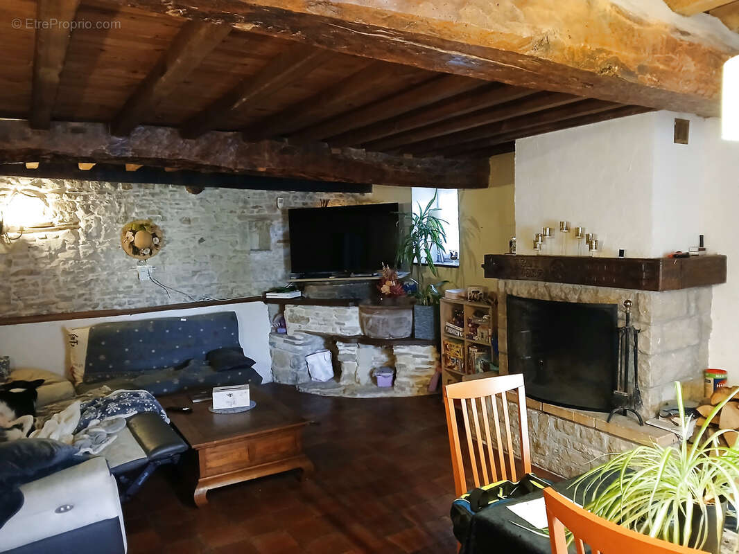 Maison à ESPIRAT