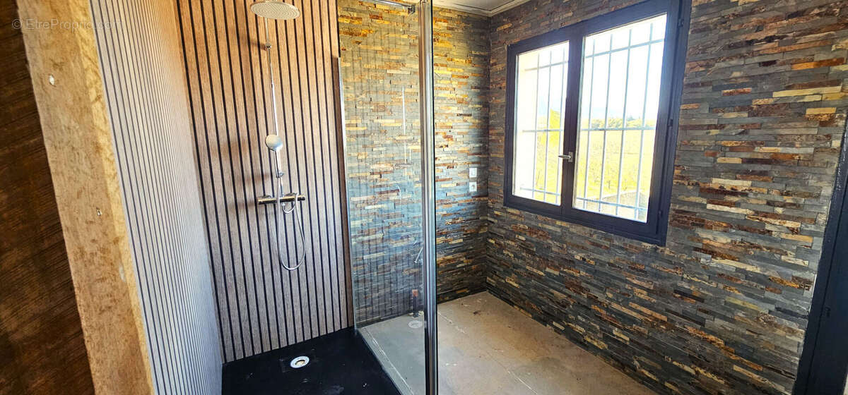 Maison à LAROQUE-DES-ALBERES