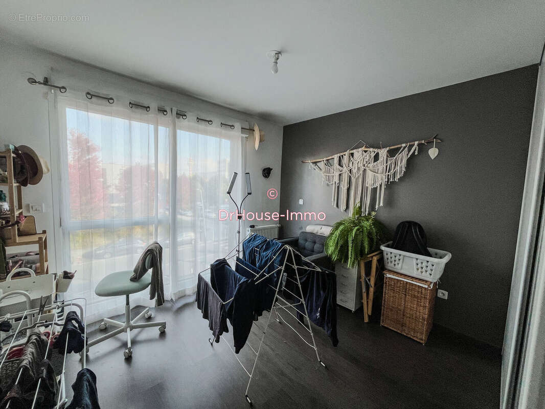 Appartement à MONS-EN-BAROEUL