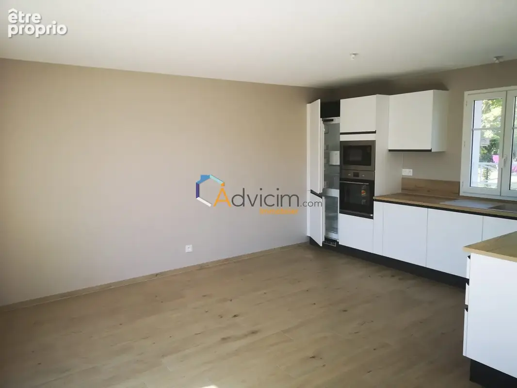 Maison 4 pièces 92 m² à vendre à Saint-Denis-En-Val (45560) - photo 3